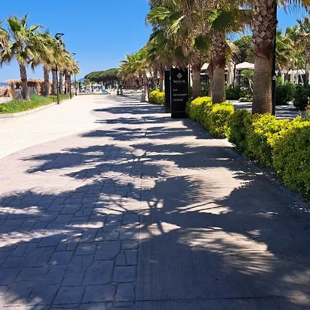 Feriehus Seasons 2, Kompleksi Dielli Golem (Tirana)