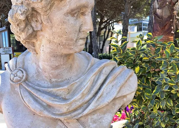 Сasa de vacaciones Seasons 2, Kompleksi Dielli Golem (Tirana)