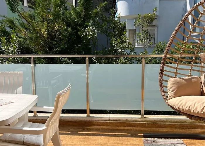 Seasons 2, Kompleksi Dielli * Golem (Tirana)