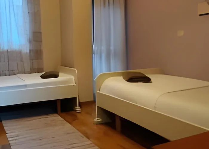 Seasons 2, Kompleksi Dielli Сasa de vacaciones *